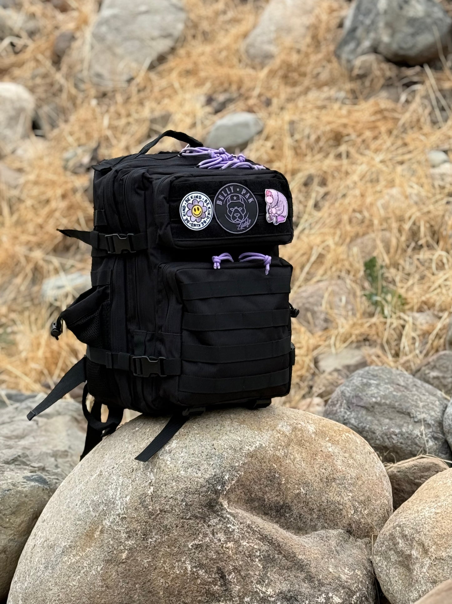 Mochila Bullypak 25 Litros Negra lazos Morados (Calidad Premium)