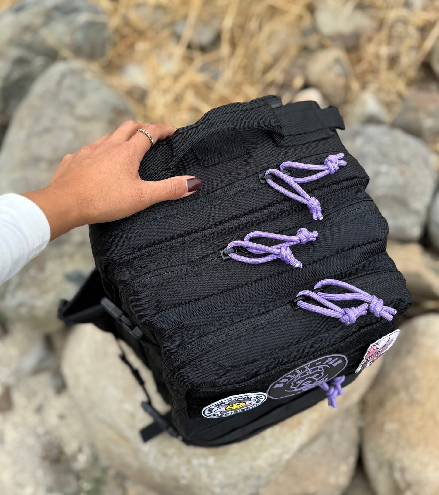 Mochila Bullypak 25 Litros Negra lazos Morados (Calidad Premium)