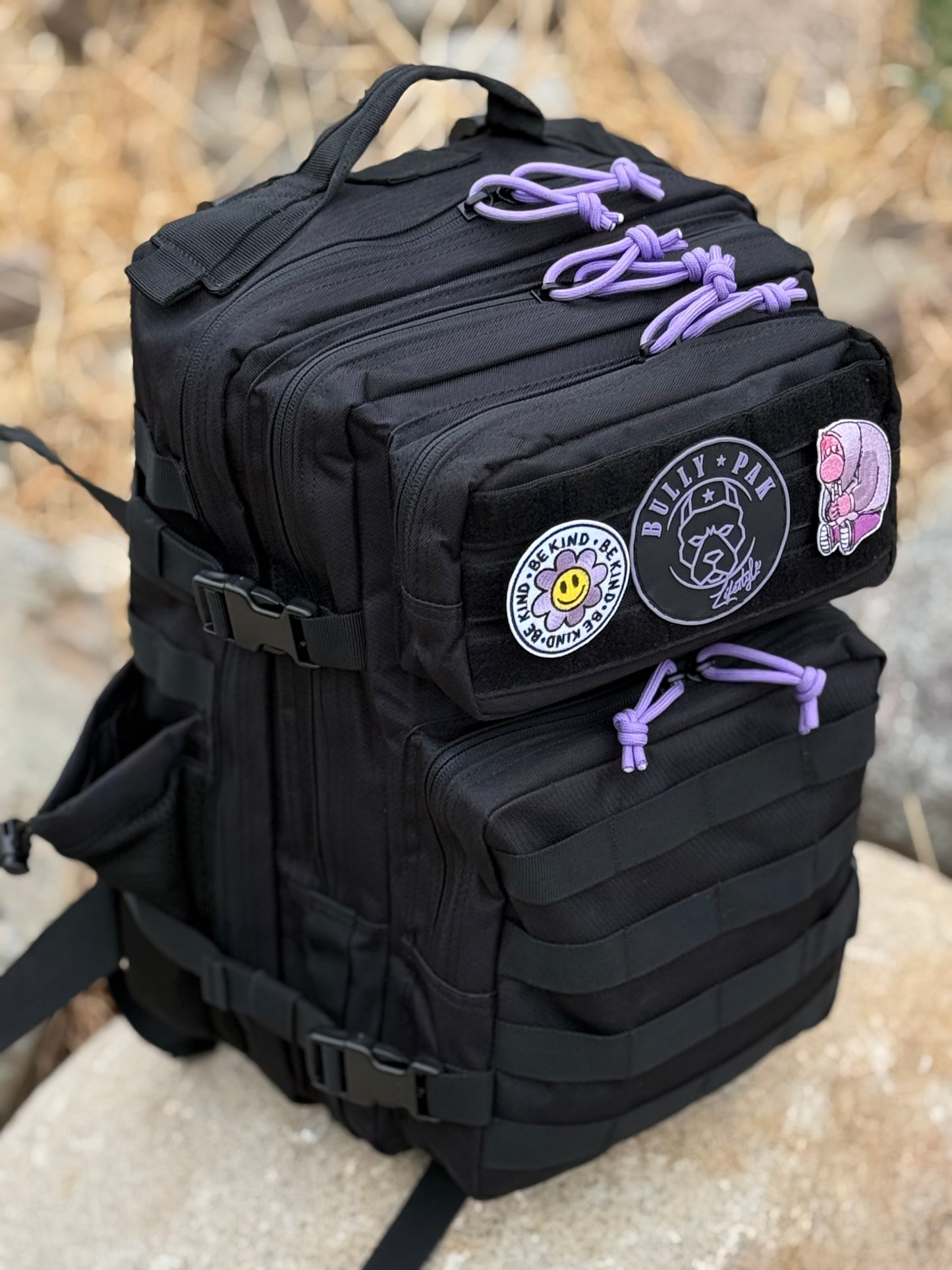 Mochila Bullypak 25 Litros Negra lazos Morados (Calidad Premium)