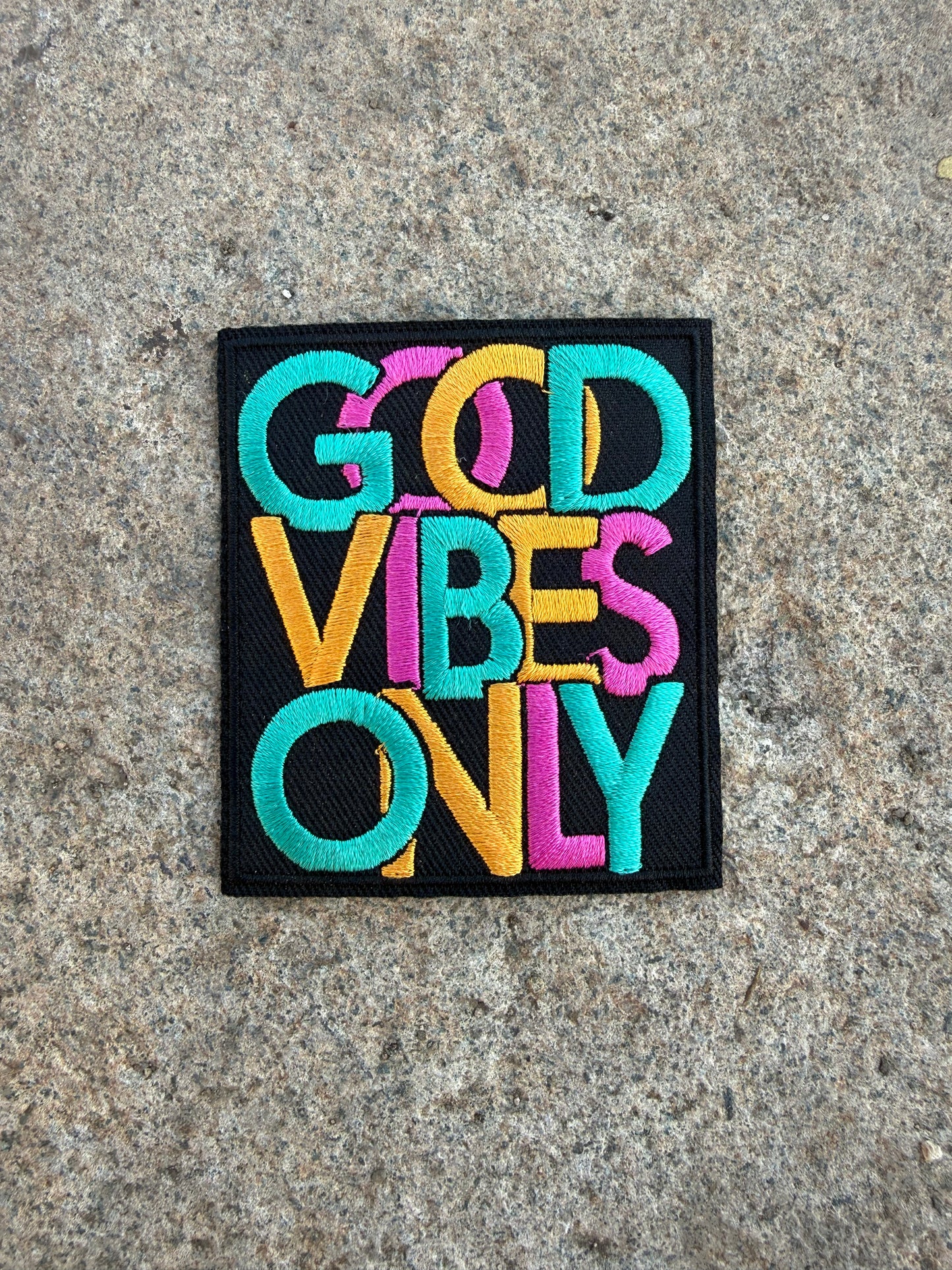 Parche Good vibes only