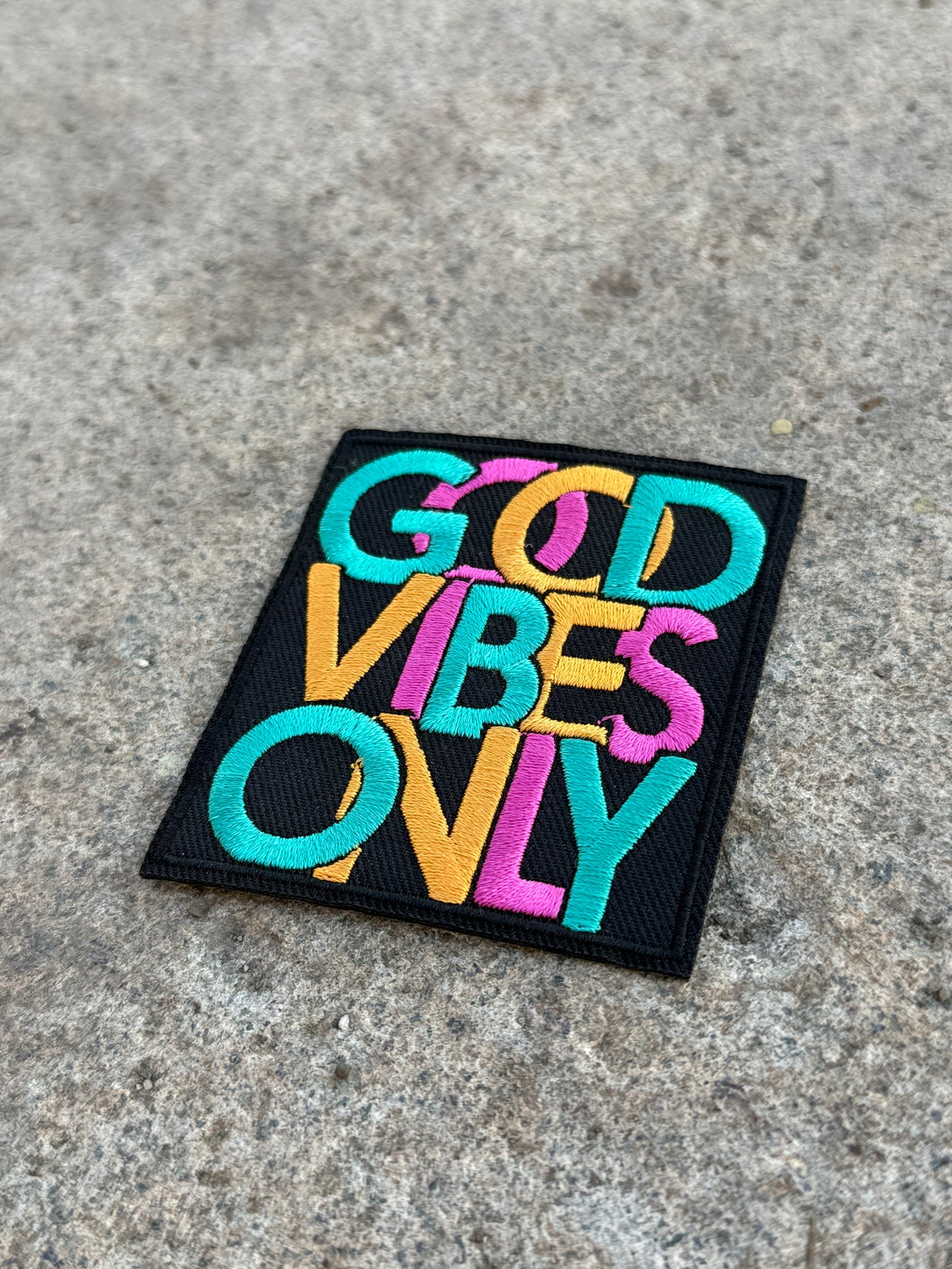 Parche Good vibes only